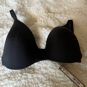 SKIMS Push-up Plunge Bra